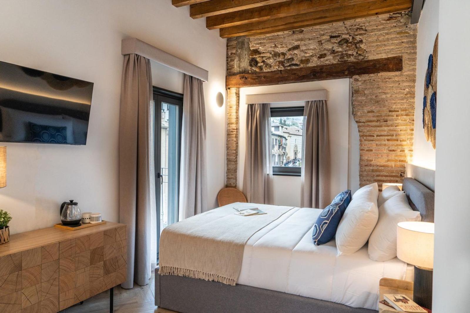 Amiras Homes Collection Hotel